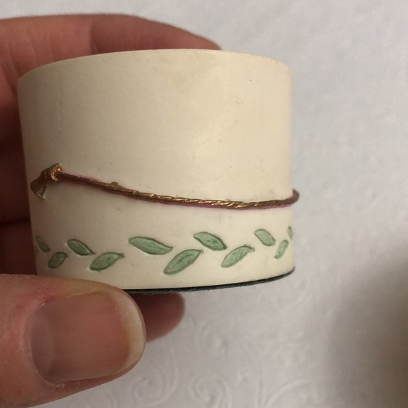 Mini ladies willow hall decorative box - Picture 6 of 8